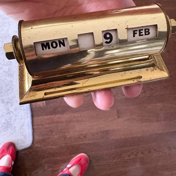 Metal Library Desk Calendar - Picture 8 of 16